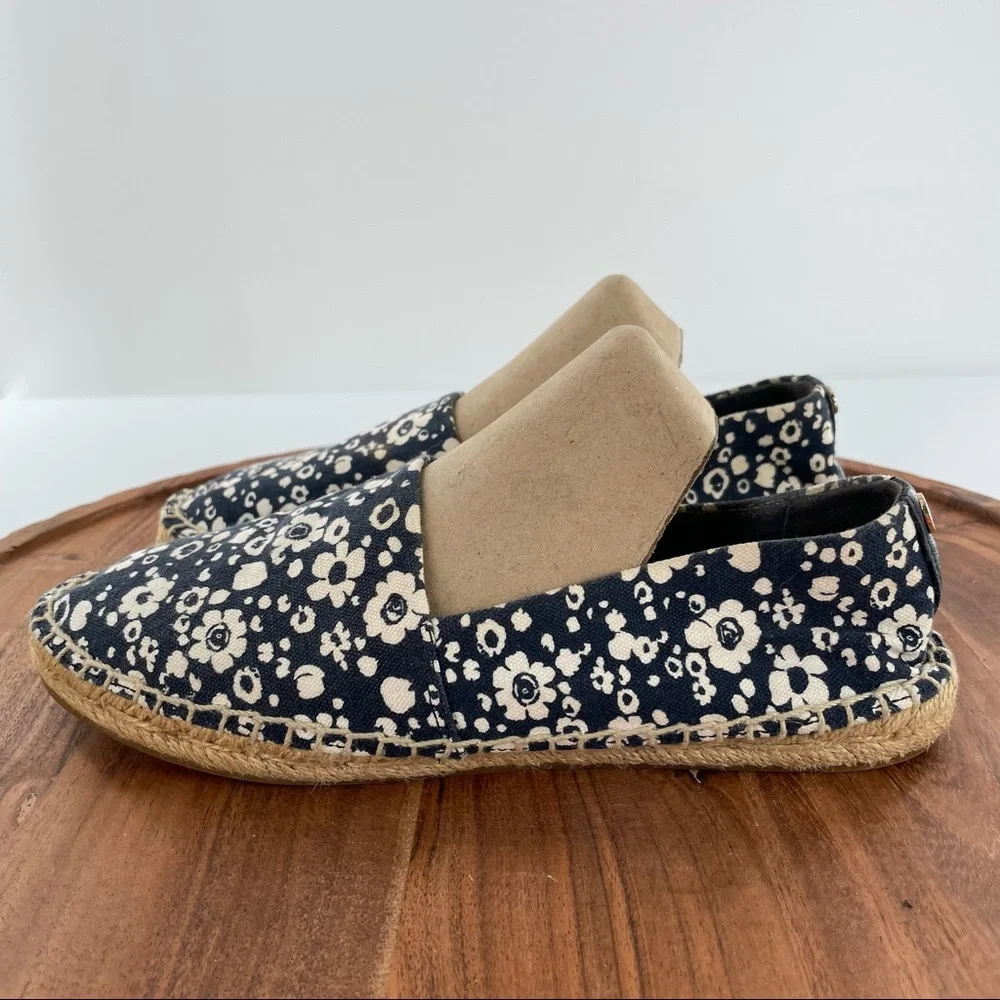 Tory Burch Risa Navy Blue Floral Print Espadrilles Shoes size 8